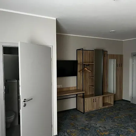 Hotel Dobosz Police