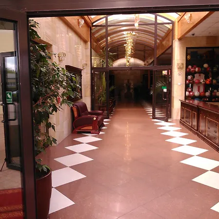 Hotel Dobosz 3*